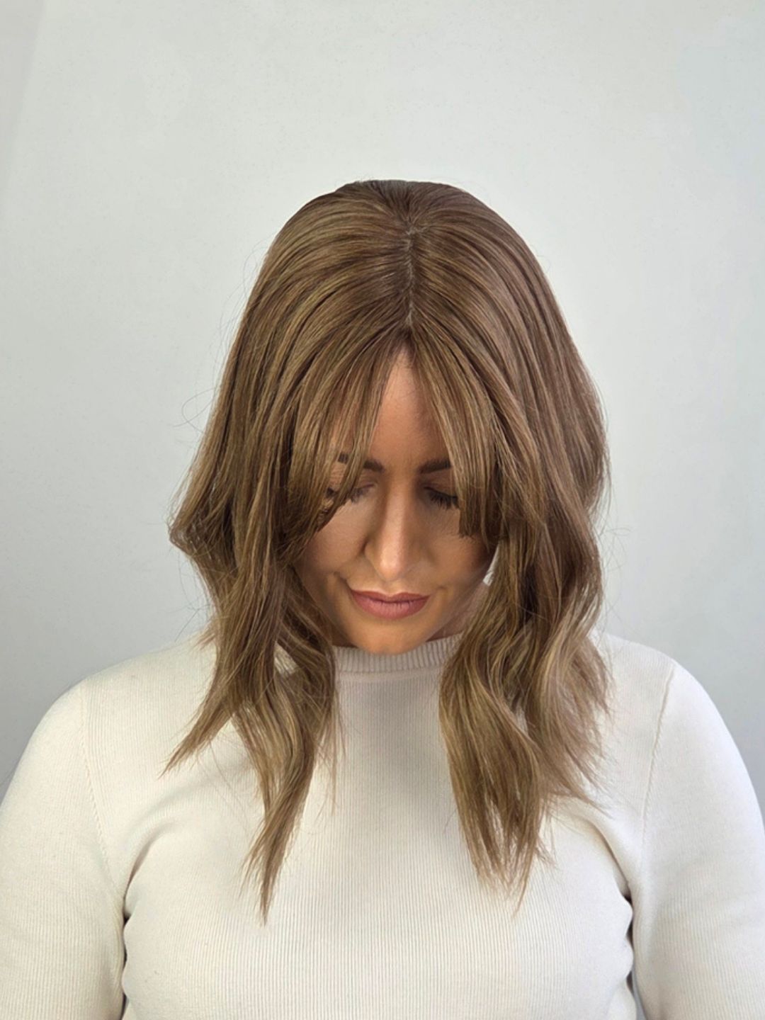 14" Creamy chestnut with bangs Silk topper
