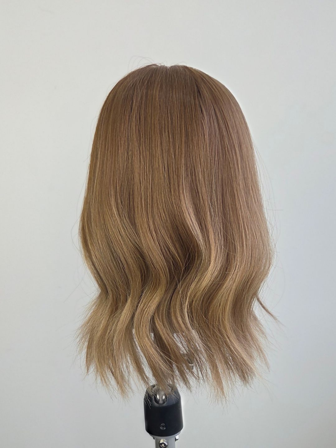 14" Creamy chestnut with bangs Silk topper