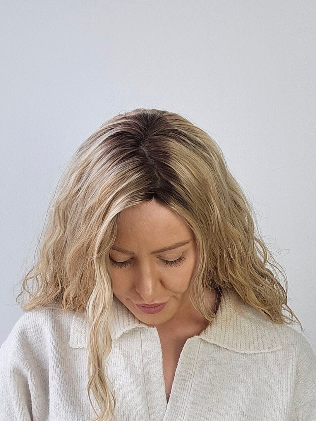18" Curly Dimensional Blonde Silk Topper