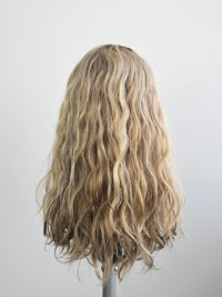 18" Curly Dimensional Blonde Silk Topper