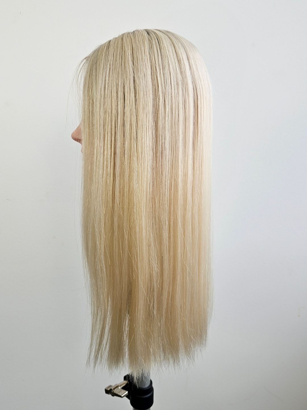 18" Plaitnum blonde Lace front topper