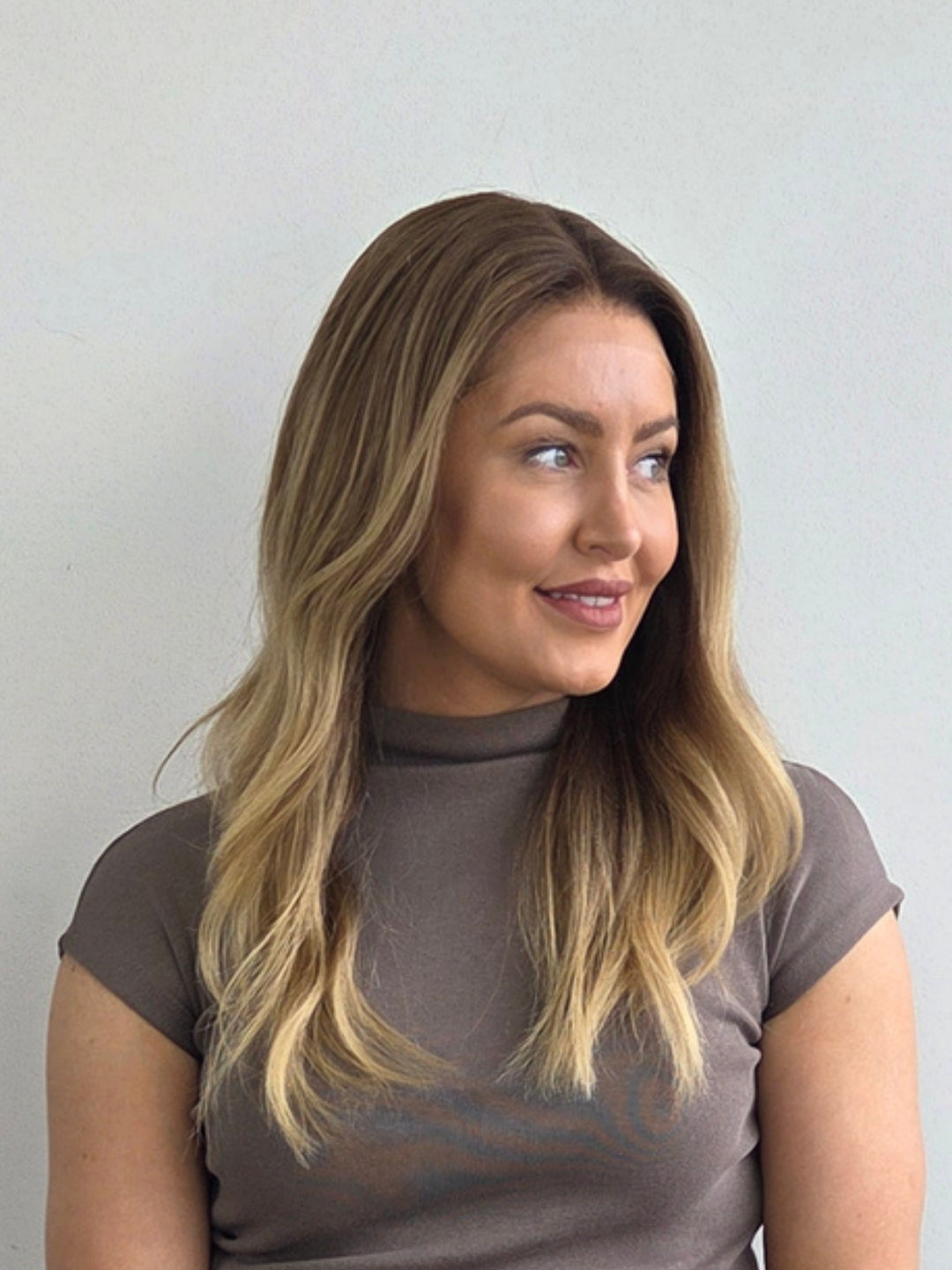 18" Honey beige balayage Luxe Lace front wig
