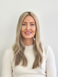 18" Vanilla almond blonde Lace front topper