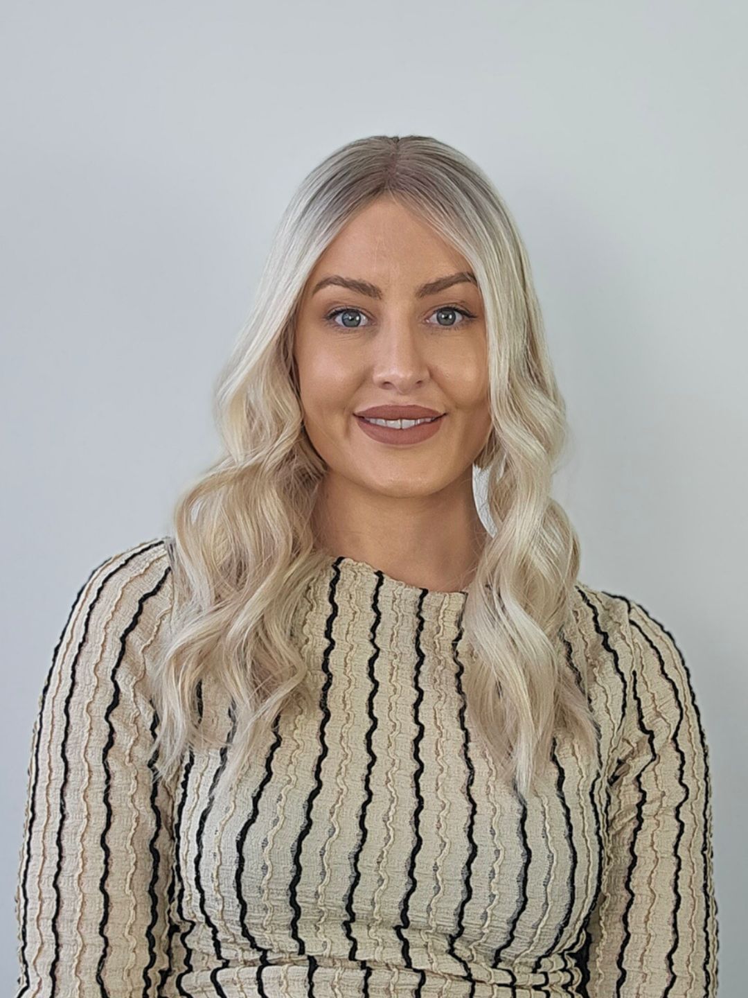 20" Platinum blonde closed Lace Topper