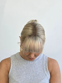 18" Platinum Blonde Mono Topper with Fringe