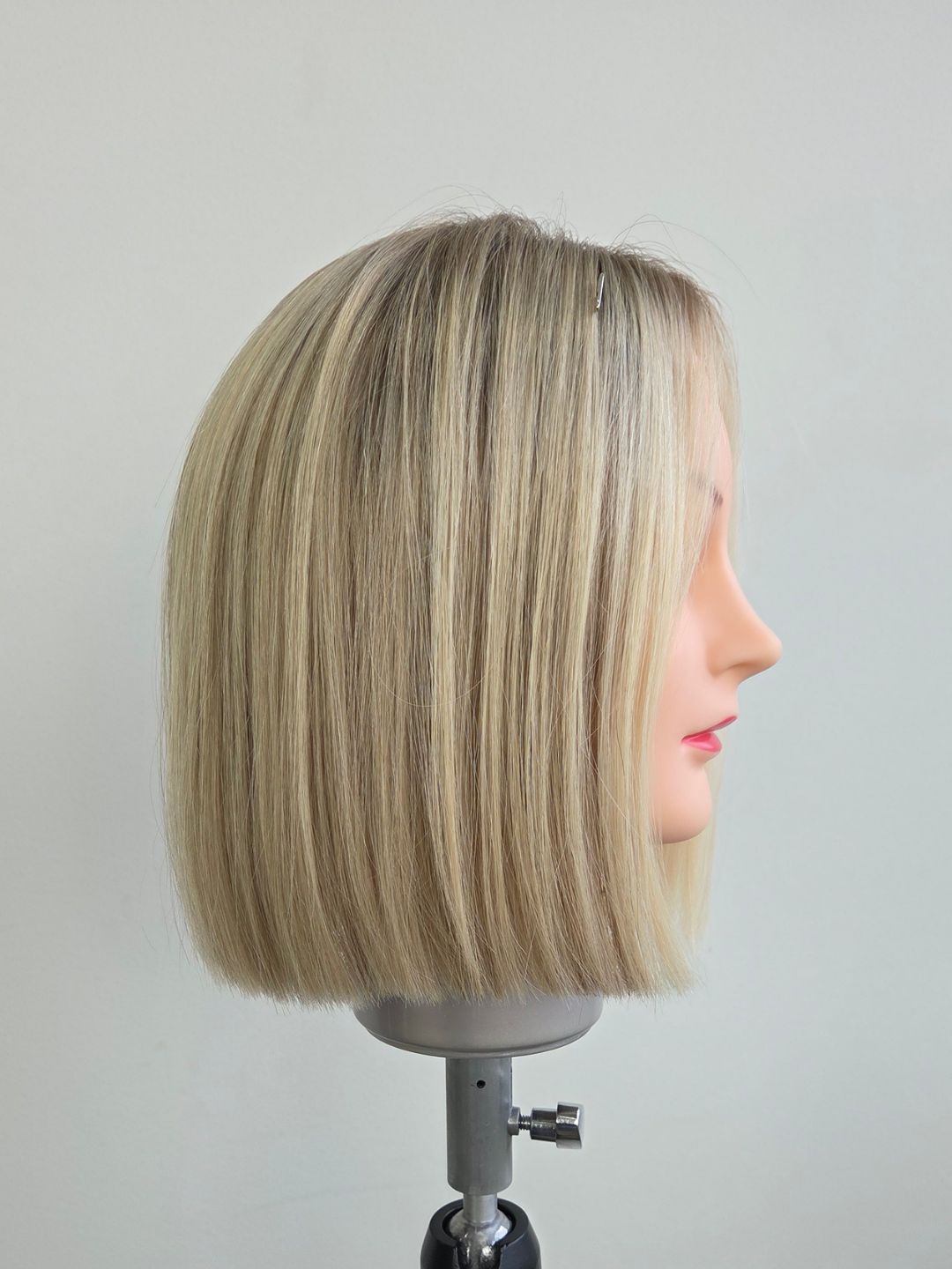 10" Bob pearl platinum blonde Closed lace topper