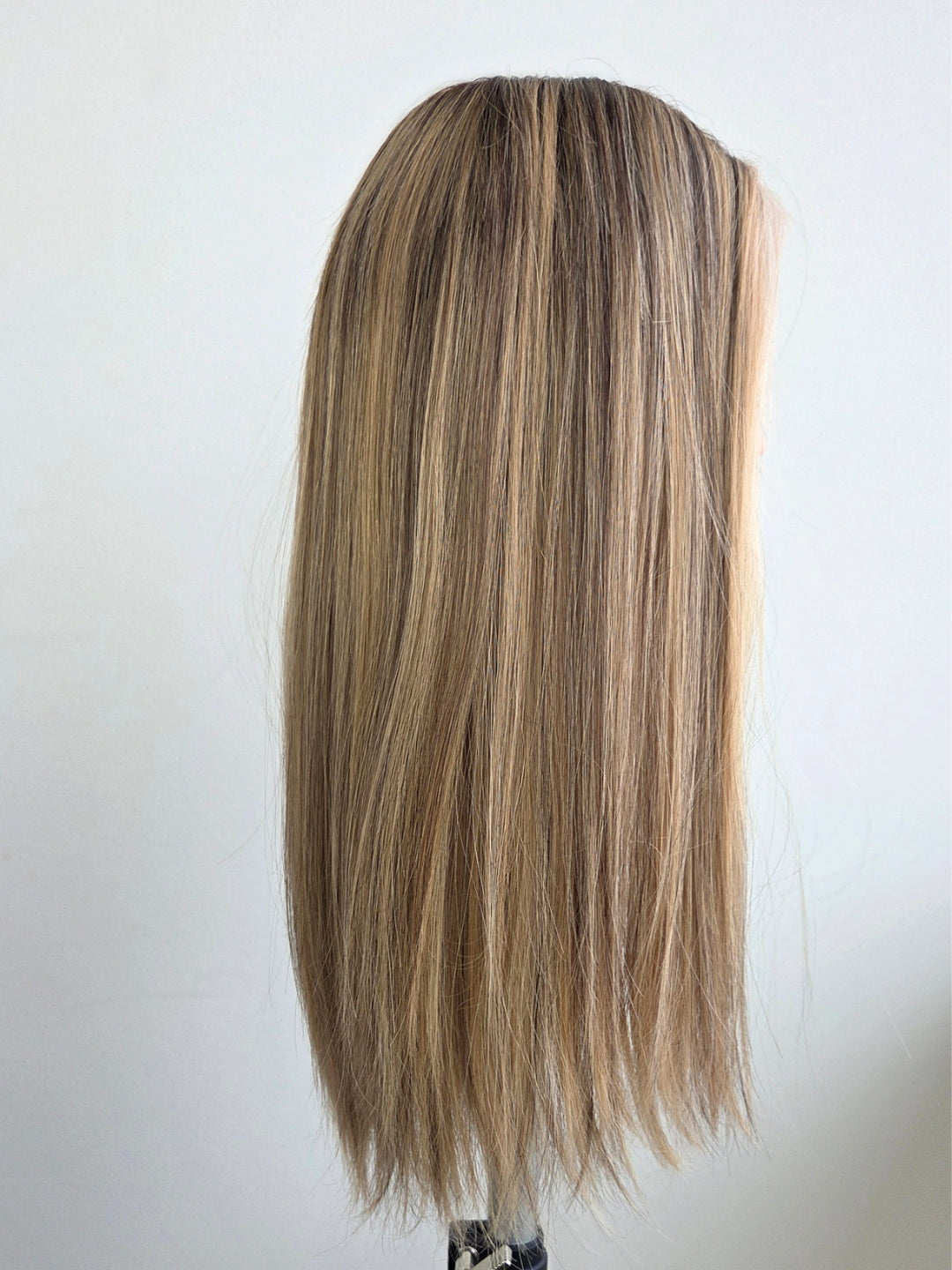 18" Honey truffle blonde Lace Front wig